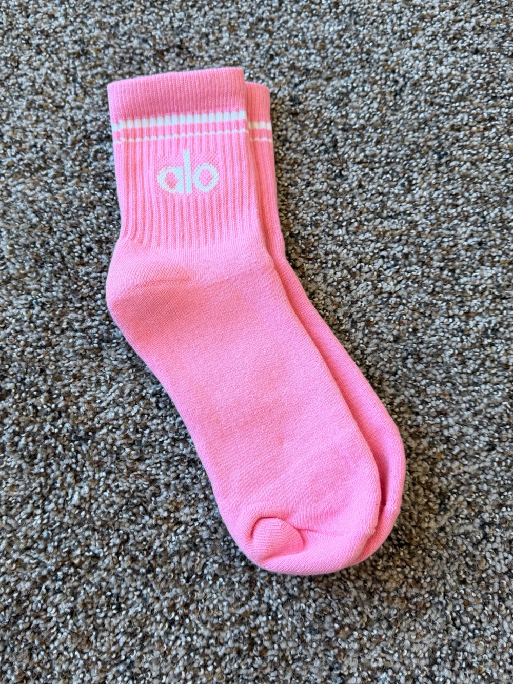 ALO Yoga half crew Pink Athletic  Socks with White Logo
